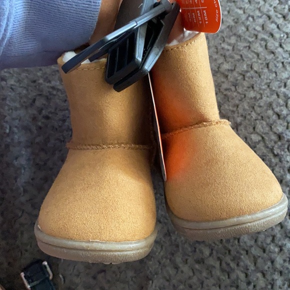 Baby girl boots - Picture 2 of 5